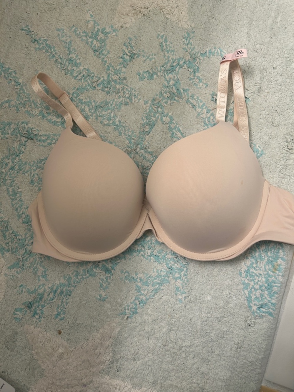 Victoria's Secret Light Beige perfect shape smooth push up bra 38B NWT